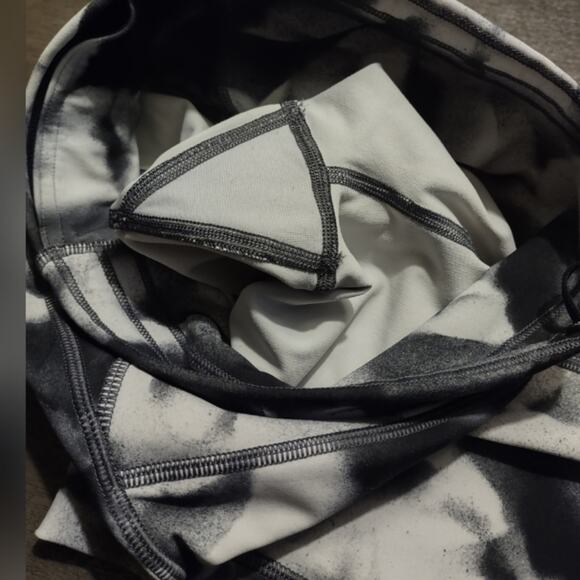 Lululemon Train Times 7/8 Pant 25" Blush Blossom Alpine White / Black Size 4 - Picture 15 of 16